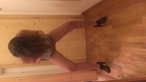 HD видео, девушка мастурбирует, секс игрушки