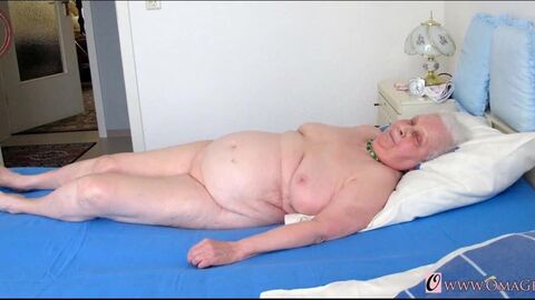 HD видео, бабушка, девушка мастурбирует, зрелые, любительское, толстушки